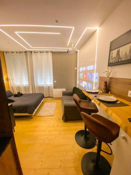 Le Pluvier D'Argent*Home Cinema Abbeville Luaran gambar